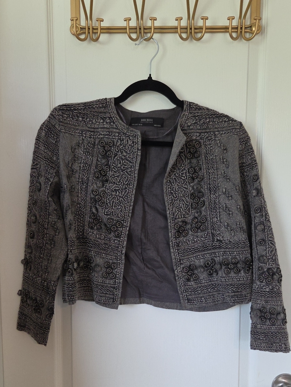 Zara embroidered gray cropped blazer